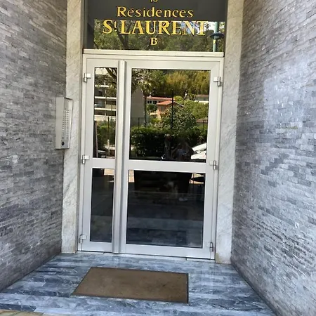 Tres Beau Deux Pieces Apartment